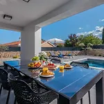 Kuca Za Odmor Tara & Lana Ii Villa