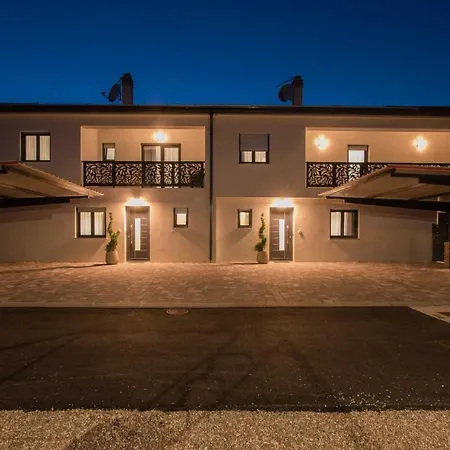 Kuca Za Odmor Tara & Lana Ii Villa *